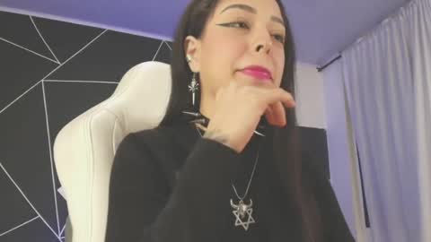 Snapshot of emilydaft chatting on 18, 9, 2025 fari online show from 18, 9, 2025