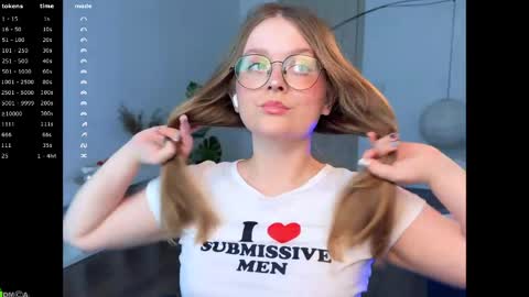 Snapshot of emilyforelsket chatting on 29, 3, 2026 Emily online show from 29, 3, 2026