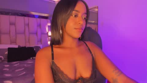 Snapshot of emilyhaan_ chatting on 23, 1, 2025 Emily online show from 23, 1, 2025