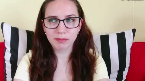 Snapshot of emilyhotflirt chatting on 26, 5, 2026 Emily online show from 26, 5, 2026