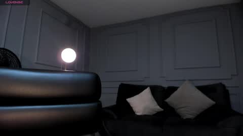 Emily online show from 4, 11, 2025