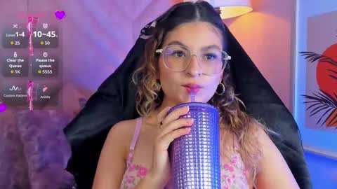 Emilyjonnes  online show from 28, 2, 2026