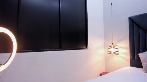 Snapshot of emilykartters chatting on 25, 2, 2026 emilykartters online show from 25, 2, 2026