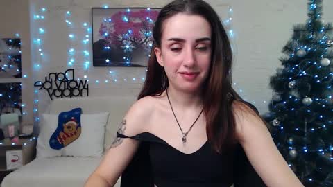 Emyli online show from 25, 12, 2024