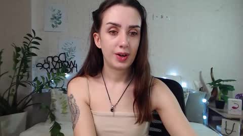 Emyli online show from 4, 2, 2025