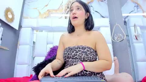 Emily online show from 8, 2, 2025