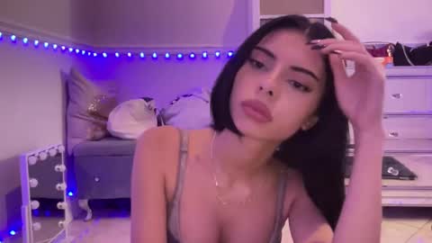 emilymayy online show from 7, 10, 2025