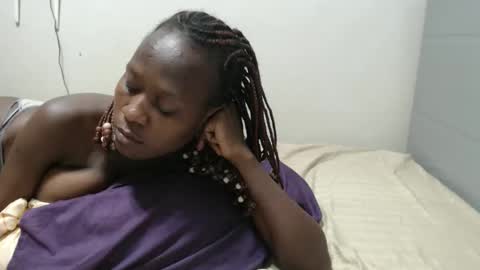 Emilly online show from 13, 4, 2026