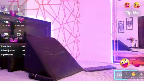         online show from 10, 2, 2025