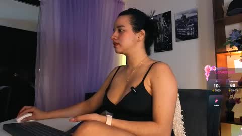 Snapshot of emilyrousex chatting on 9, 9, 2025 emilyrousex online show from 9, 9, 2025