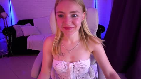 Snapshot of emilysunshines chatting on 16, 12, 2024 MY NAME IS Emily WELCOME EVERYONE I WILL BE HAPPY TO GIVE YOU WHAT YOU HAVE DREAMED OF FOR SO LONG online show from 16, 12, 2024