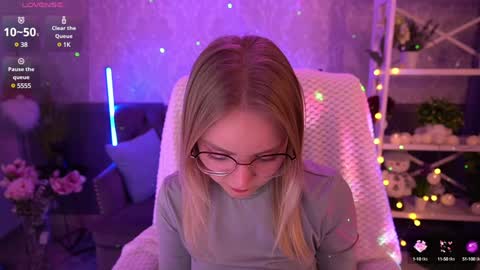 Snapshot of emilysunshines chatting on 18, 1, 2025 MY NAME IS Emily WELCOME EVERYONE I WILL BE HAPPY TO GIVE YOU WHAT YOU HAVE DREAMED OF FOR SO LONG online show from 18, 1, 2025