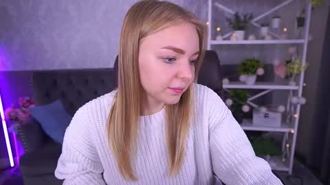 Snapshot of emilysunshines chatting on 30, 9, 2025 MY NAME IS Emily WELCOME EVERYONE I WILL BE HAPPY TO GIVE YOU WHAT YOU HAVE DREAMED OF FOR SO LONG online show from 30, 9, 2025