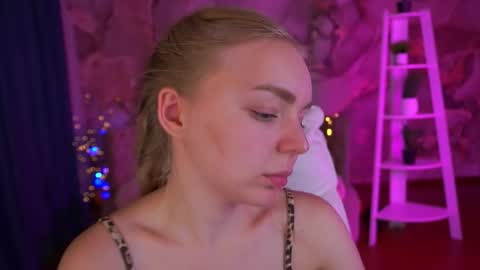 Snapshot of emilysunshines chatting on 6, 11, 2025 MY NAME IS Emily WELCOME EVERYONE I WILL BE HAPPY TO GIVE YOU WHAT YOU HAVE DREAMED OF FOR SO LONG online show from 6, 11, 2025