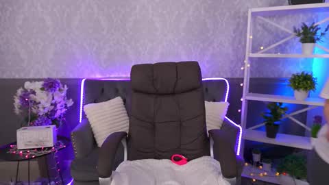 Snapshot of emilysunshines chatting on 21, 11, 2025 MY NAME IS Emily WELCOME EVERYONE I WILL BE HAPPY TO GIVE YOU WHAT YOU HAVE DREAMED OF FOR SO LONG online show from 21, 11, 2025