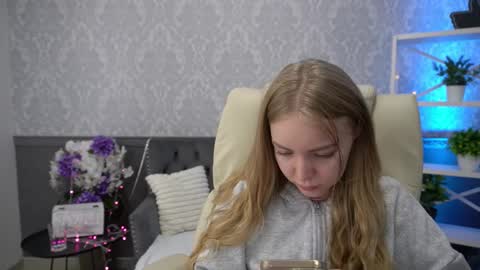 Snapshot of emilysunshines chatting on 24, 11, 2025 MY NAME IS Emily WELCOME EVERYONE I WILL BE HAPPY TO GIVE YOU WHAT YOU HAVE DREAMED OF FOR SO LONG online show from 24, 11, 2025