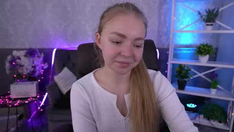 Snapshot of emilysunshines chatting on 4, 12, 2025 MY NAME IS Emily WELCOME EVERYONE I WILL BE HAPPY TO GIVE YOU WHAT YOU HAVE DREAMED OF FOR SO LONG online show from 4, 12, 2025