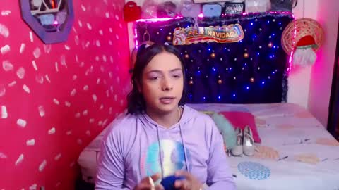 Emily online show from 22, 12, 2024