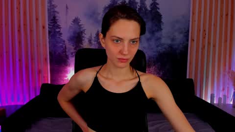 Snapshot of emilywiled chatting on 8, 1, 2025 Emily online show from 8, 1, 2025