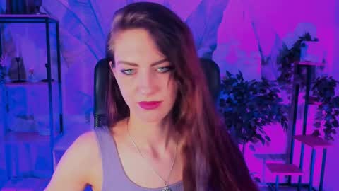 Snapshot of emilywiled chatting on 9, 2, 2025 Emily online show from 9, 2, 2025