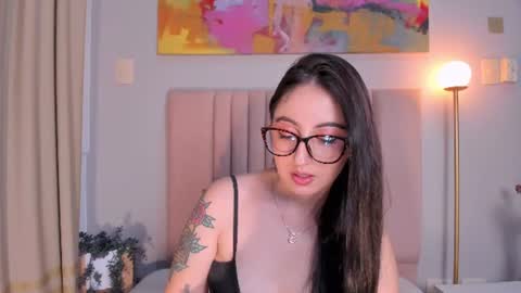 Snapshot of emilyywatson chatting on 13, 6, 2026 Emilyy Watson online show from 13, 6, 2026