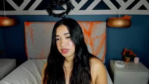 Emily  online show from 25, 10, 2025