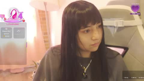 Snapshot of emitaa17228 chatting on 23, 5, 2026 emma online show from 23, 5, 2026