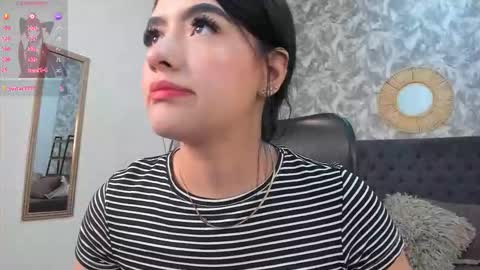 Snapshot of emma_1025 chatting on 10, 9, 2025 emma online show from 10, 9, 2025