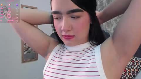 Snapshot of emma_1025 chatting on 2, 10, 2025 emma online show from 2, 10, 2025