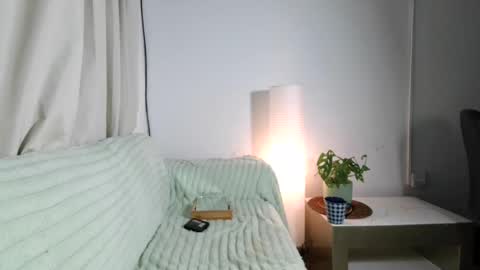 Snapshot of emma______1996 chatting on 11, 7, 2026 emma______1996 online show from 11, 7, 2026