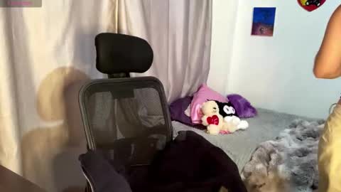 Snapshot of emma__bell_ chatting on 22, 9, 2025 Emma Is here online show from 22, 9, 2025