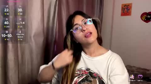 Snapshot of emma__bell_ chatting on 25, 9, 2025 Emma Is here online show from 25, 9, 2025