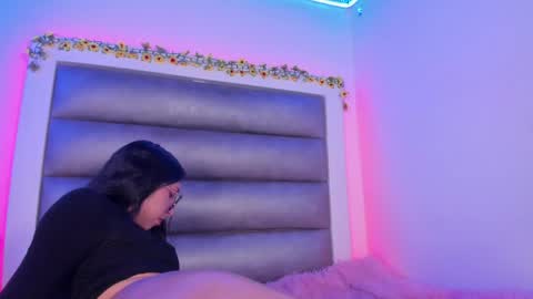 Snapshot of emma__js_ chatting on 9, 6, 2026 emma__js_ online show from 9, 6, 2026