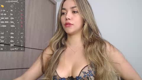 Snapshot of emma_aaa chatting on 7, 12, 2024 Rocio online show from 7, 12, 2024