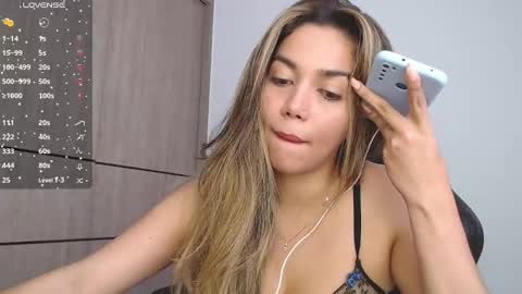Snapshot of emma_aaa chatting on 7, 12, 2024 Rocio online show from 7, 12, 2024