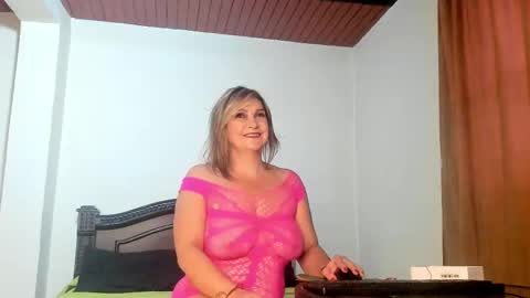 Snapshot of emma_brown777 chatting on 20, 2, 2025 ALBA online show from 20, 2, 2025
