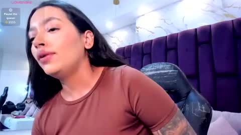 Snapshot of emma_carterr1 chatting on 28, 6, 2026 pau online show from 28, 6, 2026