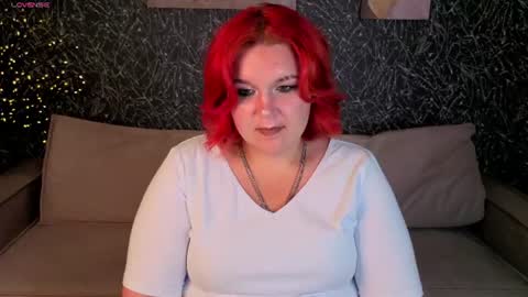 Emma Davise online show from 13, 7, 2026