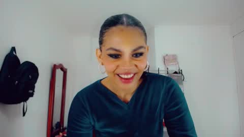 Snapshot of emma_diva chatting on 27, 9, 2025 emma online show from 27, 9, 2025