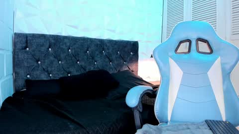 emma_dl2 online show from 16, 1, 2025