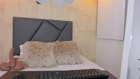 Emma online show from 5, 3, 2025