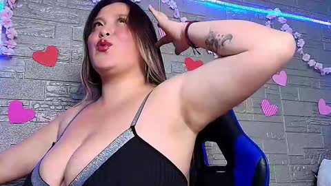 Emma Miel  online show from 15, 12, 2025