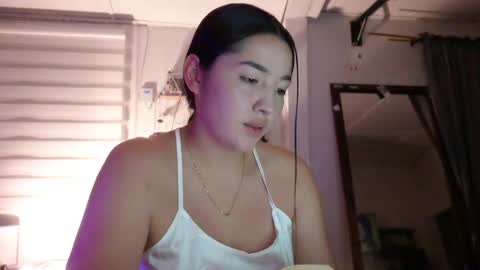 emma_johnson_ online show from 10, 12, 2024