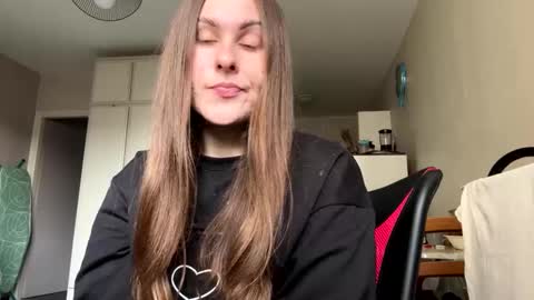 emma_just online show from 11, 2, 2025