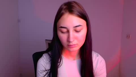 Emma online show from 12, 12, 2024