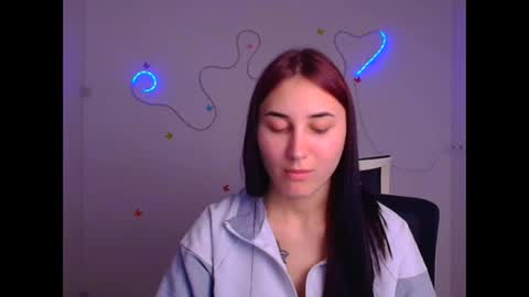 Emma online show from 4, 3, 2025