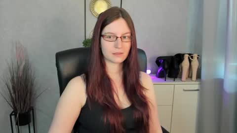 Snapshot of emma_lust94 chatting on 19, 6, 2026 emma online show from 19, 6, 2026