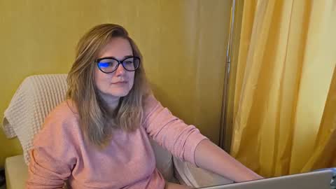 emma_misty_ online show from 13, 10, 2025