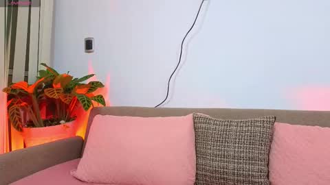 EMMA REVEES  online show from 12, 2, 2026