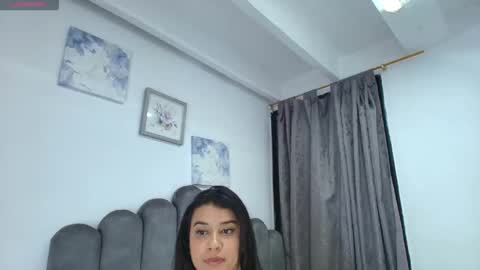 Snapshot of emma_saenz01 chatting on 24, 5, 2026 emma_saenz01 online show from 24, 5, 2026
